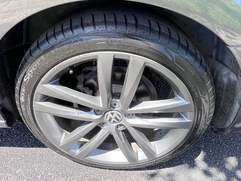 Used 2019 Volkswagen Passat 2.0T SE R-Line FWD image 21