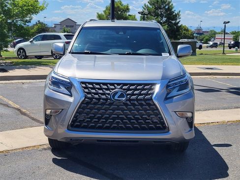 Used 2023 Lexus GX 460 Premium image 9
