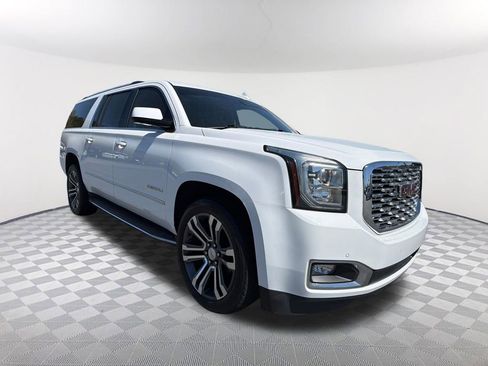Used 2019 GMC Yukon XL Denali w/ Open Road Package image 3