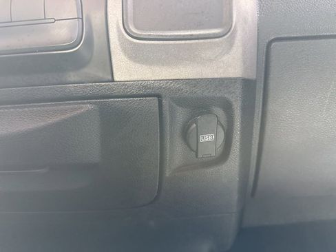 Used 2017 RAM 1500 Express image 20