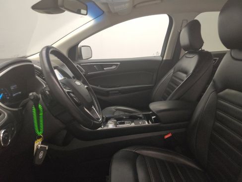 Used 2019 Ford Edge SEL w/ Equipment Group 201A AWD/4WD image 17