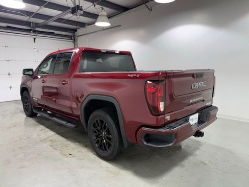 Used 2022 GMC Sierra 1500 Elevation w/ LPO, Elevation Black Package image 5