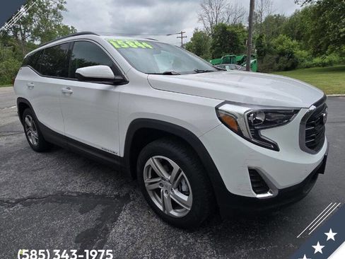 Used 2018 GMC Terrain SLE w/ Driver Convenience Package AWD/4WD image 1