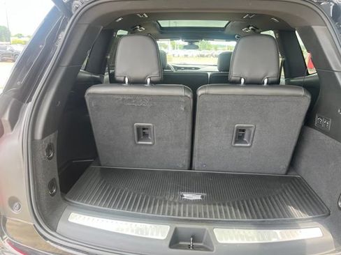 Used 2022 Cadillac XT6 Premium Luxury FWD image 19