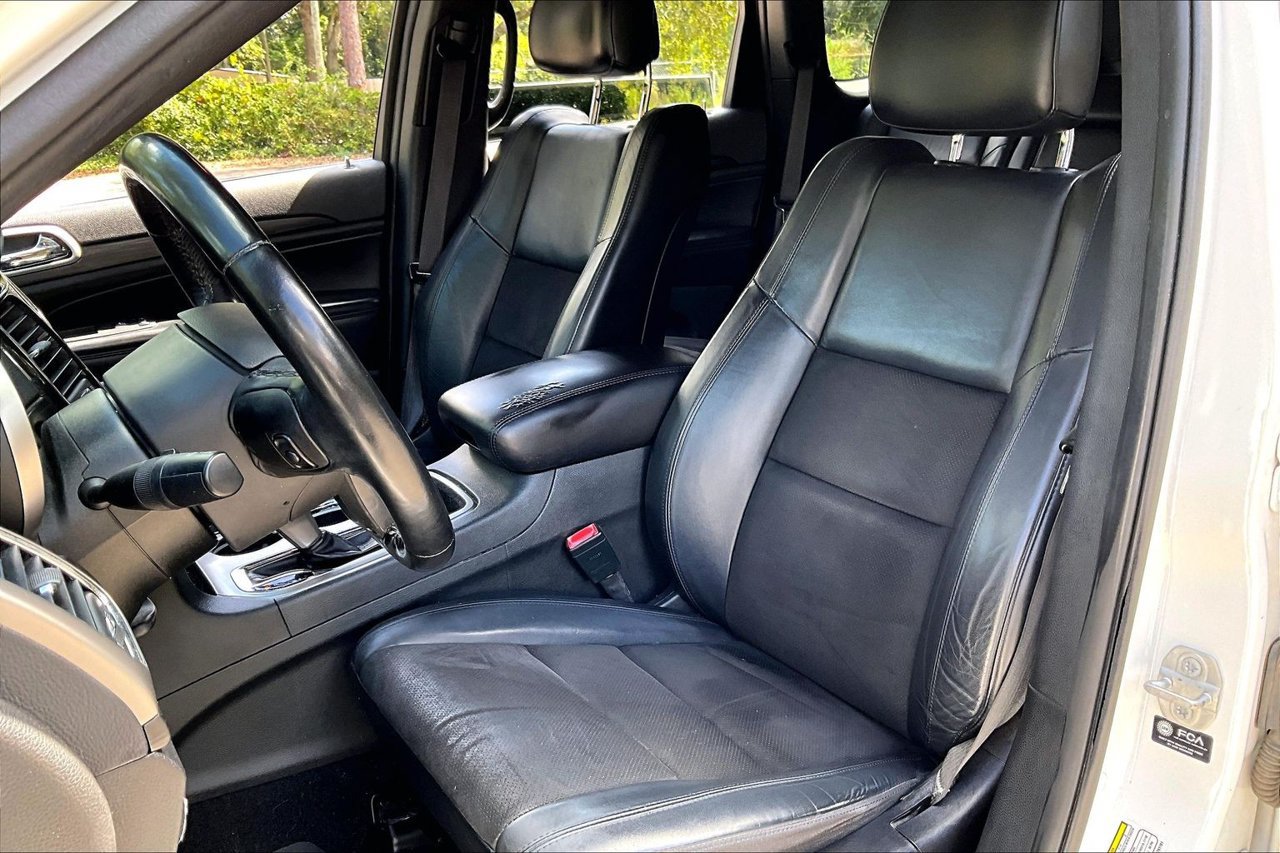 Used 2021 Jeep Grand Cherokee Laredo X RWD image 18