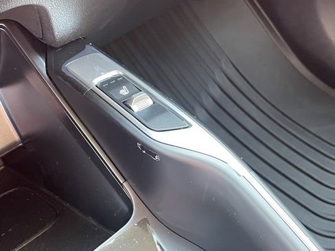 New 2026 Kia Sorento S w/ S Panoramic Sunroof Package image 16