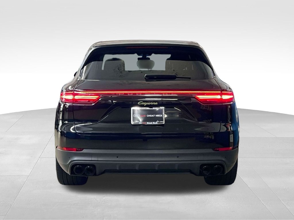 Used 2023 Porsche Cayenne Platinum Edition AWD/4WD image 19