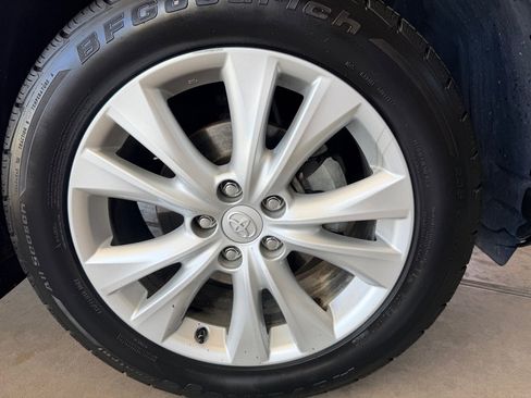 Used 2014 Toyota RAV4 Limited image 45