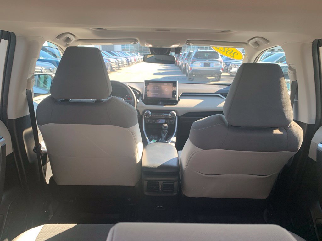 Used 2022 Toyota RAV4 XLE w/ Convenience Package AWD/4WD image 28