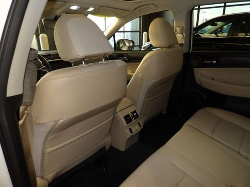 Used 2019 Subaru Outback 2.5i Limited image 23