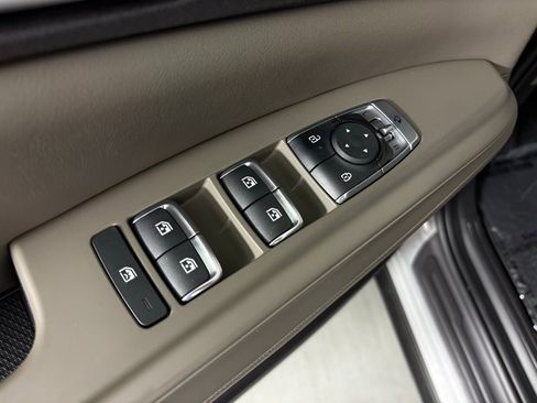 New 2026 Kia Carnival EX image 15