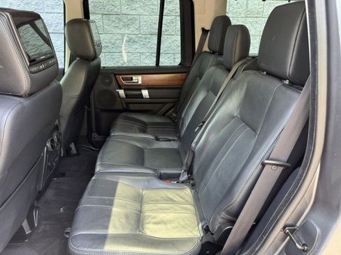 Used 2016 Land Rover LR4 HSE Silver Edition AWD/4WD image 7
