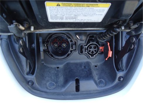 Used 2016 Nissan Leaf SV w/ Premium Package FWD image 35
