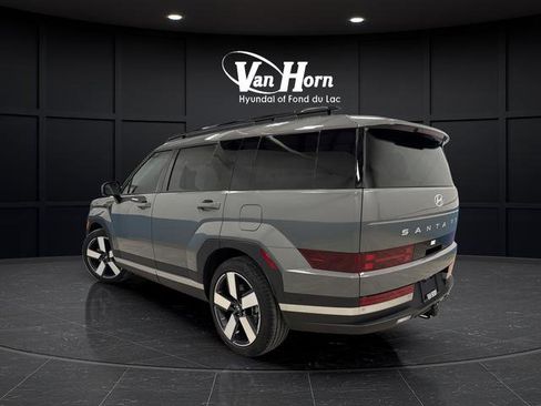 Used 2025 Hyundai Santa Fe Limited image 5