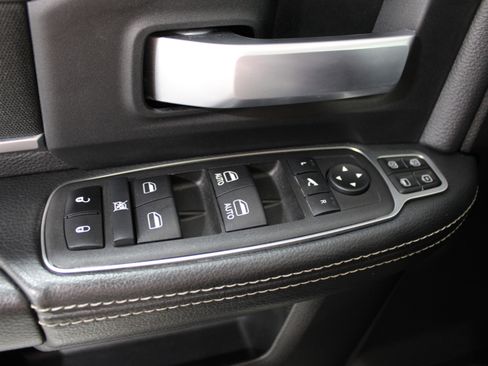 Used 2024 RAM 2500 Lone Star w/ Sport Appearance Package AWD/4WD image 6