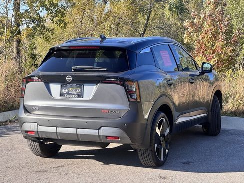 Certified 2025 Nissan Kicks SR w/ Illumination Package image 6