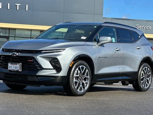 Used 2025 Chevrolet Blazer RS image 8