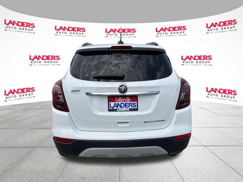 Used 2021 Buick Encore Preferred FWD image 4