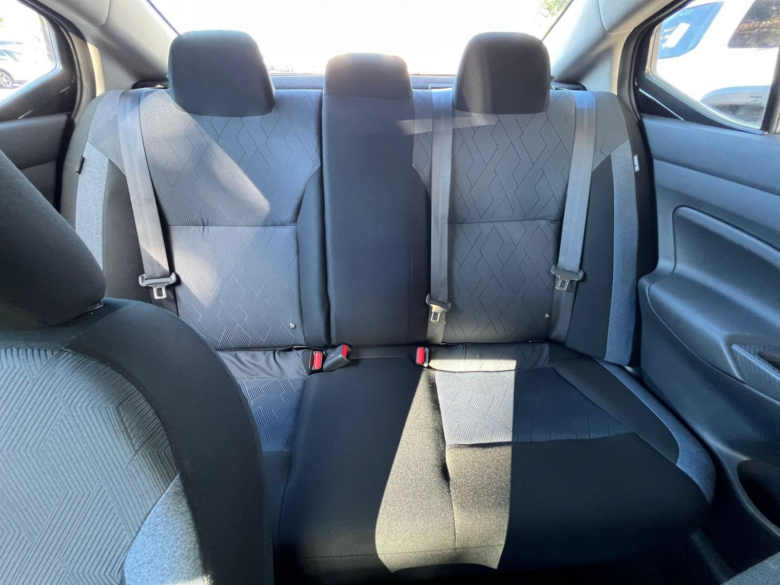Used 2025 Nissan Versa SV FWD image 37