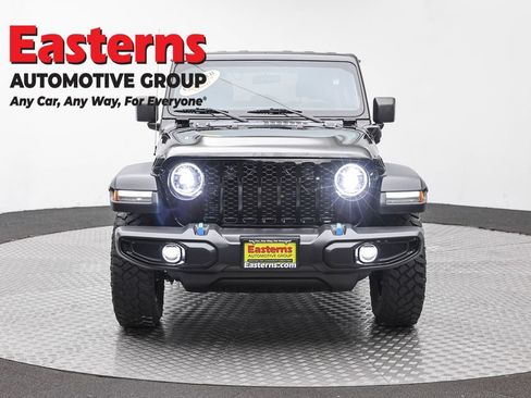 Used 2023 Jeep Wrangler Unlimited w/ Convenience Group AWD/4WD image 2