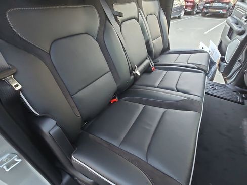 New 2026 RAM 1500 Laramie AWD/4WD image 11