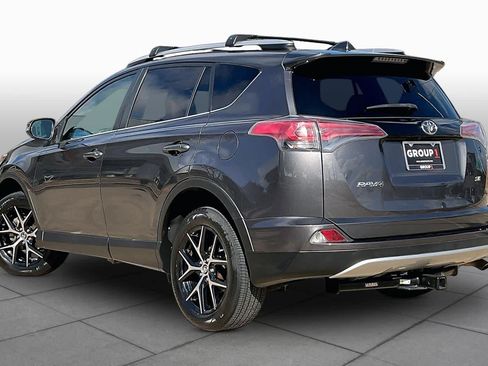 Used 2016 Toyota RAV4 SE FWD image 12