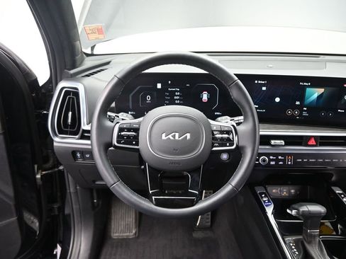 Certified 2025 Kia Sorento SX Prestige AWD/4WD image 41