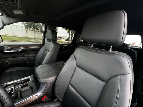 Used 2025 Chevrolet Silverado 1500 LT w/ All Star Edition Plus image 23