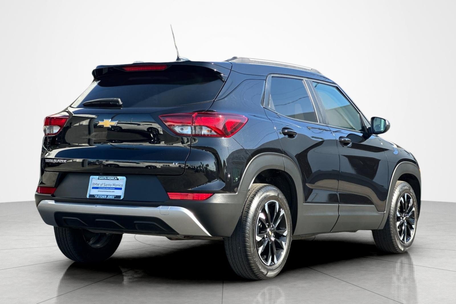Used 2022 Chevrolet TrailBlazer LT FWD image 5