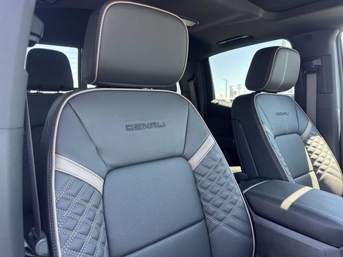 New 2026 GMC Canyon Denali AWD/4WD image 29