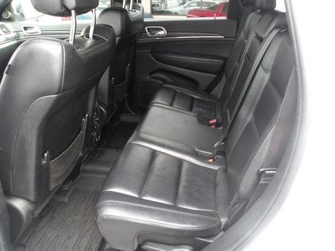 Used 2019 Jeep Grand Cherokee Limited image 10