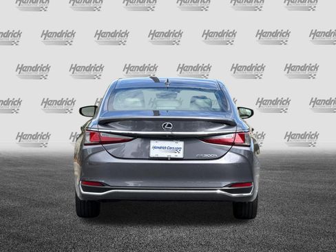 Certified 2020 Lexus ES 300h w/ Premium Package FWD image 6