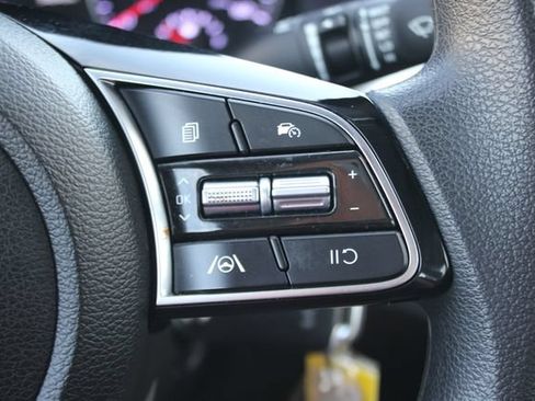 Used 2024 Kia Forte LXS w/ LXS Technology Package FWD image 14