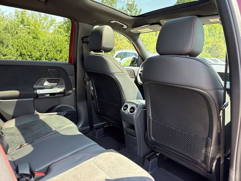 New 2026 Mercedes-Benz GLB 250 4MATIC image 18