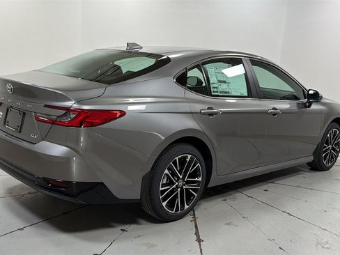 New 2026 Toyota Camry XLE image 5