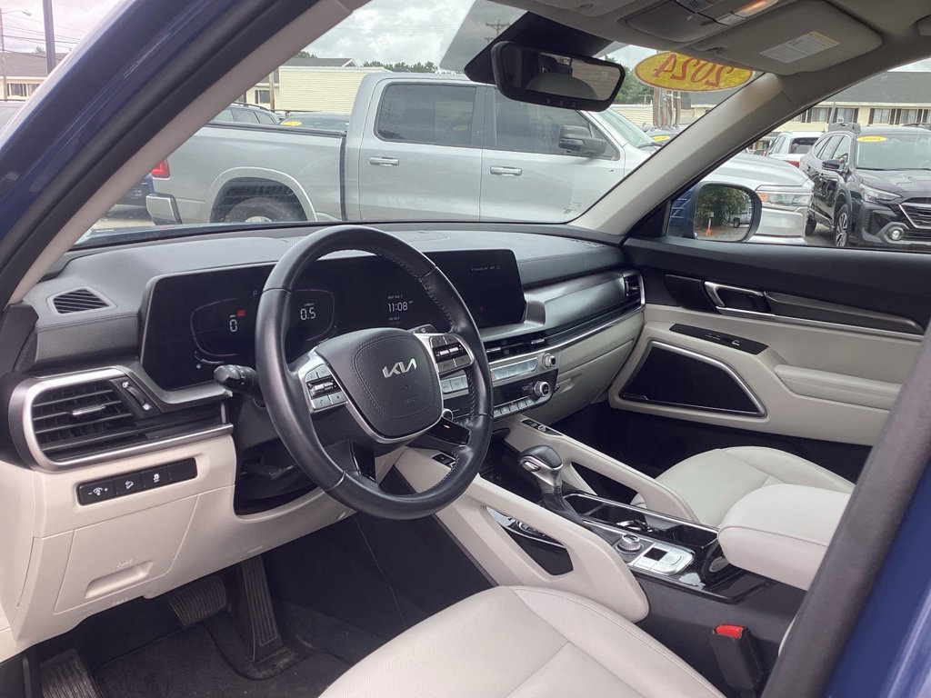 Used 2024 Kia Telluride S AWD/4WD image 13