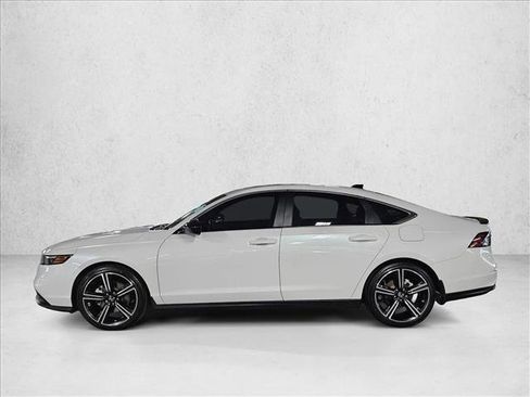 Used 2024 Honda Accord Sport image 8