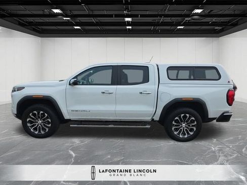 Used 2024 GMC Canyon Denali AWD/4WD image 4
