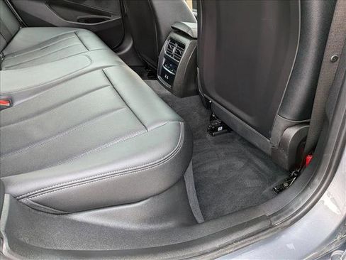 Used 2025 BMW 330i xDrive 330i xDrive image 18