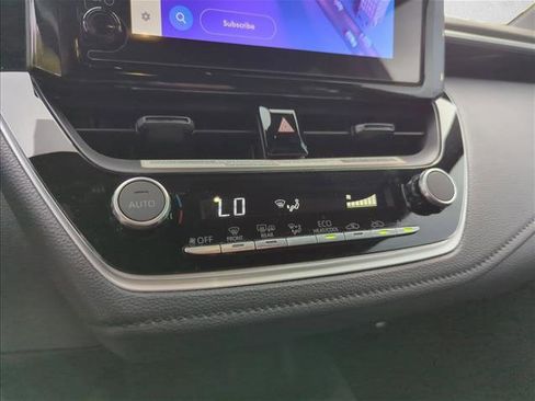 Used 2024 Toyota Corolla SE image 12