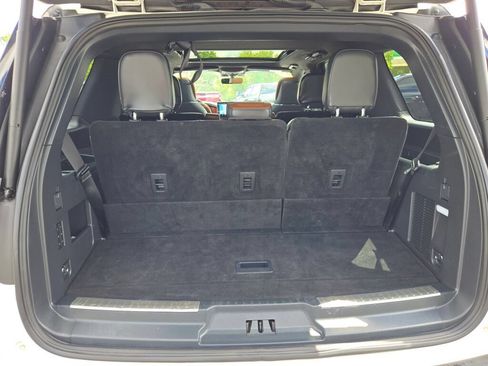 Used 2024 Lincoln Navigator Reserve AWD/4WD image 24