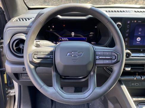 Used 2024 Chevrolet Colorado Trail Boss w/ Advanced Trailering Package image 11