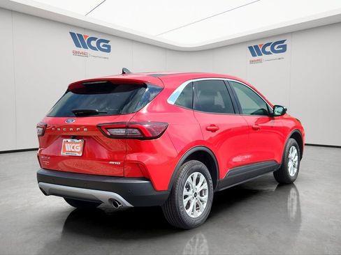 Used 2024 Ford Escape Active w/ Tech Pack #1 AWD/4WD image 4