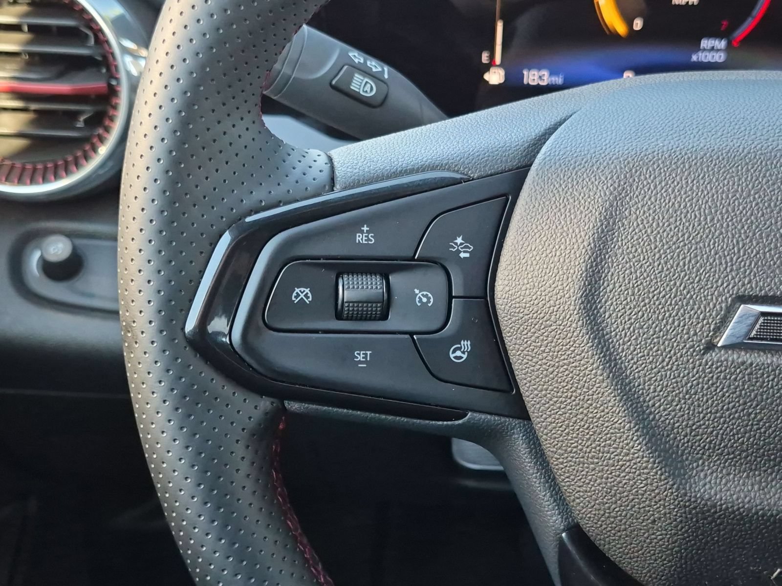 Used 2026 Chevrolet Trax RS w/ Driver Confidence Package FWD image 15