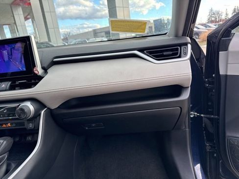Used 2024 Toyota RAV4 XLE image 36