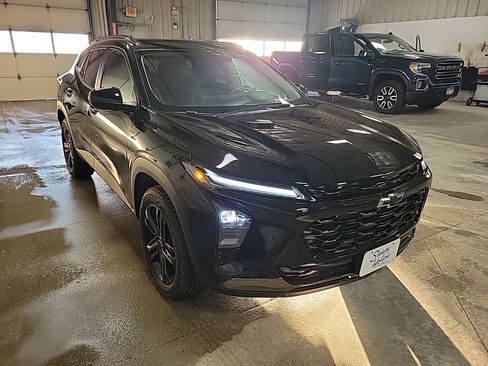 New 2026 Chevrolet Trax ACTIV image 3