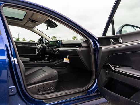 Used 2025 Kia K5 EX FWD image 11