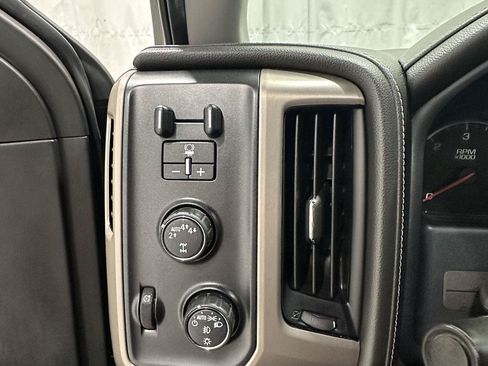 Used 2018 GMC Sierra 1500 Denali w/ Denali Ultimate Package AWD/4WD image 15