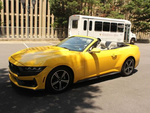 Used 2024 Ford Mustang Premium RWD image 12