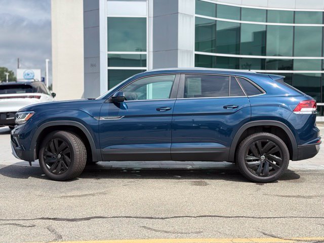 Used 2023 Volkswagen Atlas Cross Sport SE w/ Panoramic Sunroof Package AWD/4WD image 3